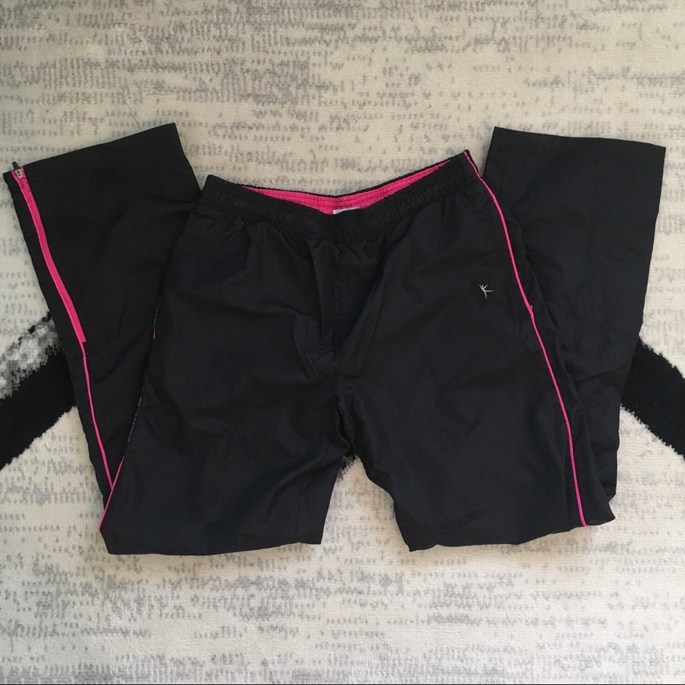 Danskin Lightweight Athletic Pants Black Medium